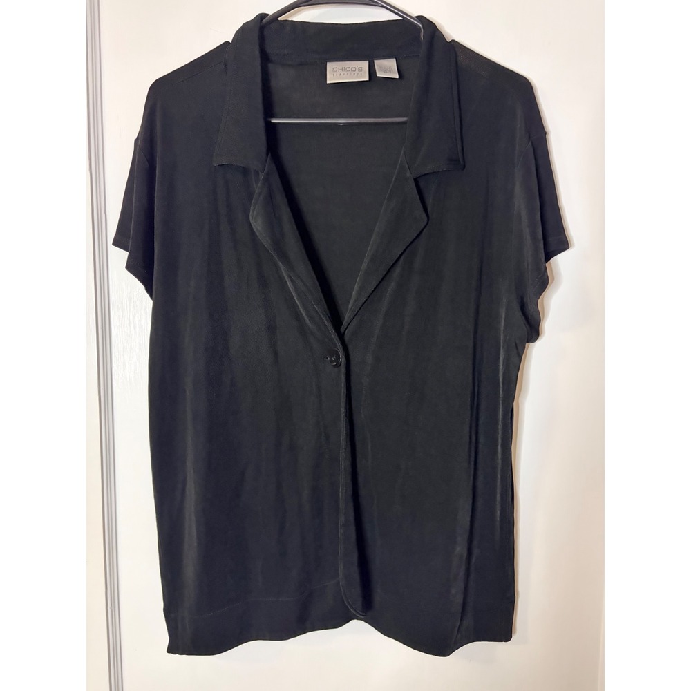 Chicos Travelers Black Short Sleeve Button Front Top Size 2 Acetate Blend USA